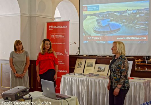 Pozsony a közelség és a történelmi kötődések miatt a Pozsony a közelség és a történelmi kötődések miatt a