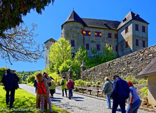 Lékai Vár – Ritterburg Lockenhaus Lékai Vár – Ritterburg Lockenhaus