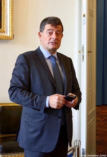 Esterházy Melinda és V. Esterházy Pál életének állomásai Esterházy Melinda és V. Esterházy Pál életének állomásai