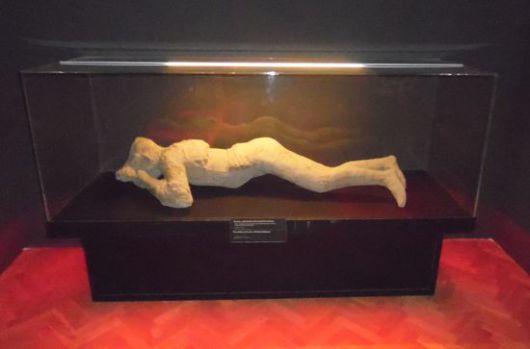 Pompeji: Élet és halál a Vezúv árnyékában Pompeji: Élet és halál a Vezúv árnyékában